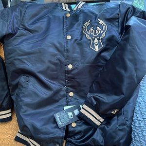 Starter Black Label Milwaukee Bucks jacket - NWT